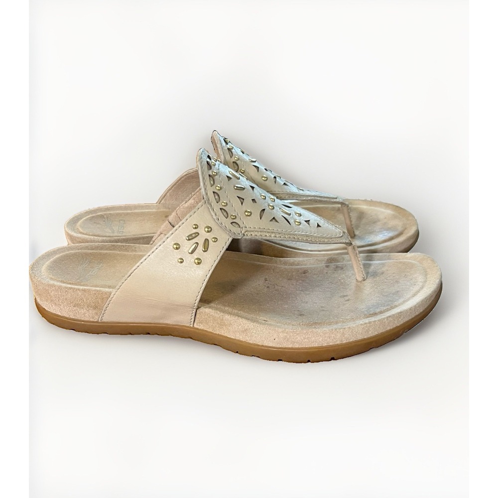 Dansko Benita Women's 39 Beige Leather Thong Sandals Studded Cutout Boho Comfort